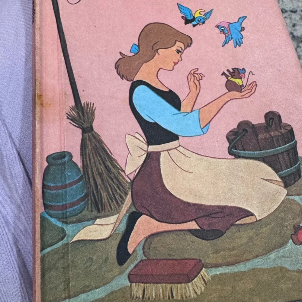 Walt Disney's ‘Cinderella’ part of the Disney's Wonderful World of Reading Books